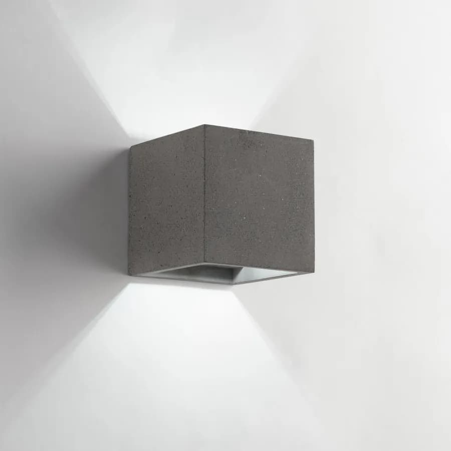 Applique 11,5x11,5x11,5h cm in cemento naturale grigio