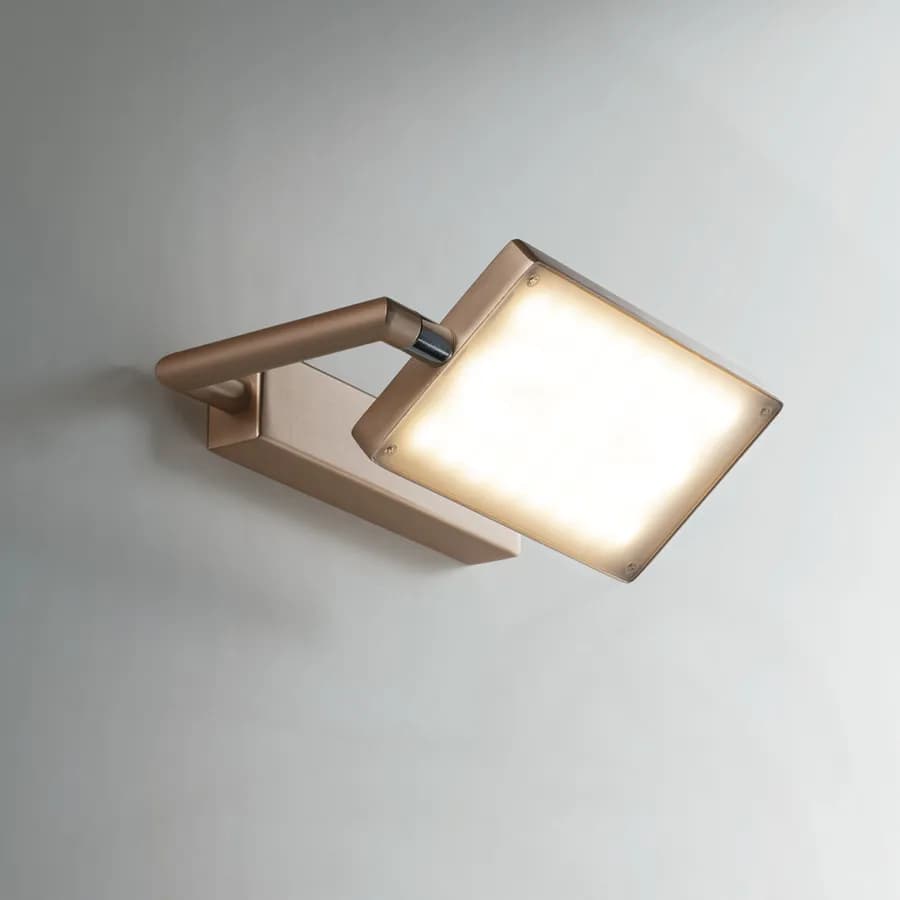 Applique 22,5 cm in alluminio oro e diffusore orientabile