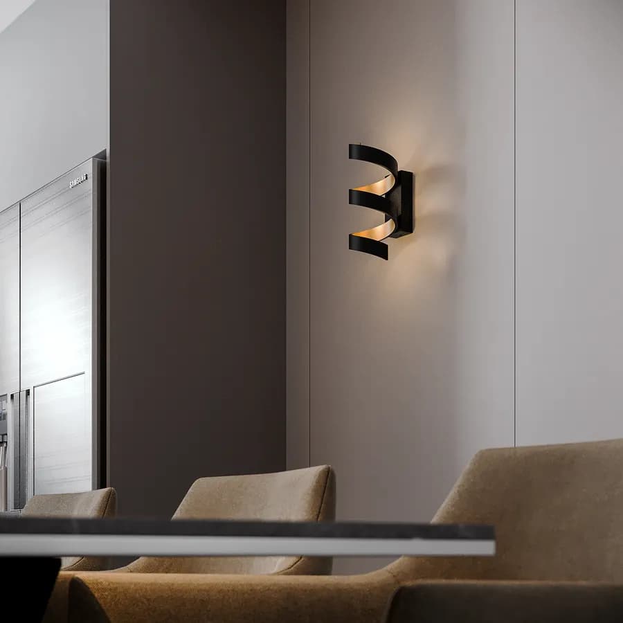 Applique a luce calda 26 cm in alluminio nero goffrato e interno oro