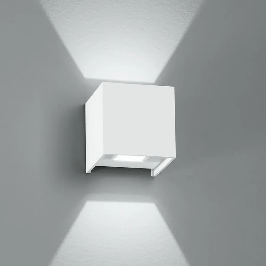 Applique LED biemissione da esterno 12x12 cm luce fredda in alluminio bianco