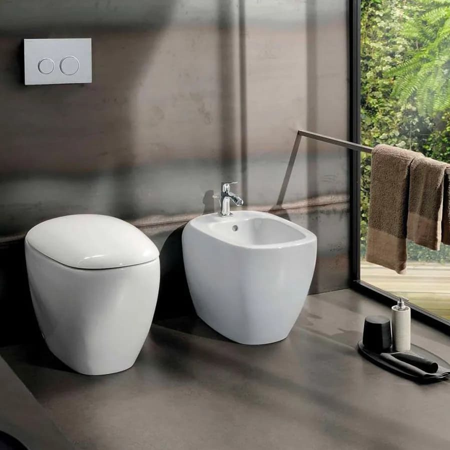 Vaso filomuro a cacciata rimfree sedile SoftClose Serie Citterio - Geberit
