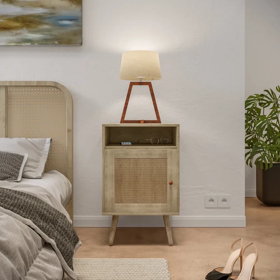 Comodino 39x71h cm in legno naturale con anta in rattan e un vano a giorno - Boheme