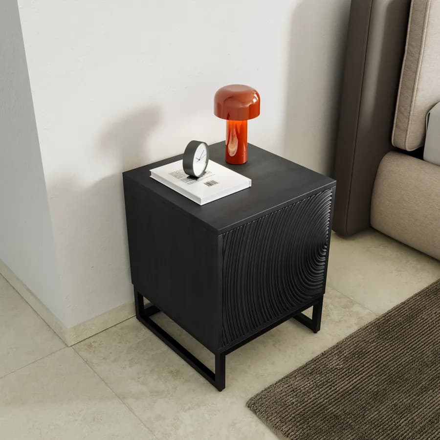 Comodino 40x50h cm in mango nero cannettato con 1 anta - Dailim
