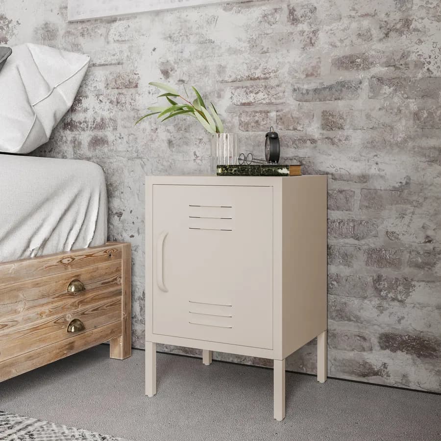 Comodino 40x60h cm in acciaio verniciato crema con 1 anta - Easton