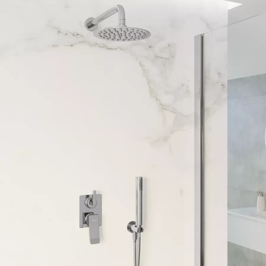 Composizione doccia Jacuzzi - Rubinetteria Tanka con braccio soffione doccino e miscelatore con deviatore