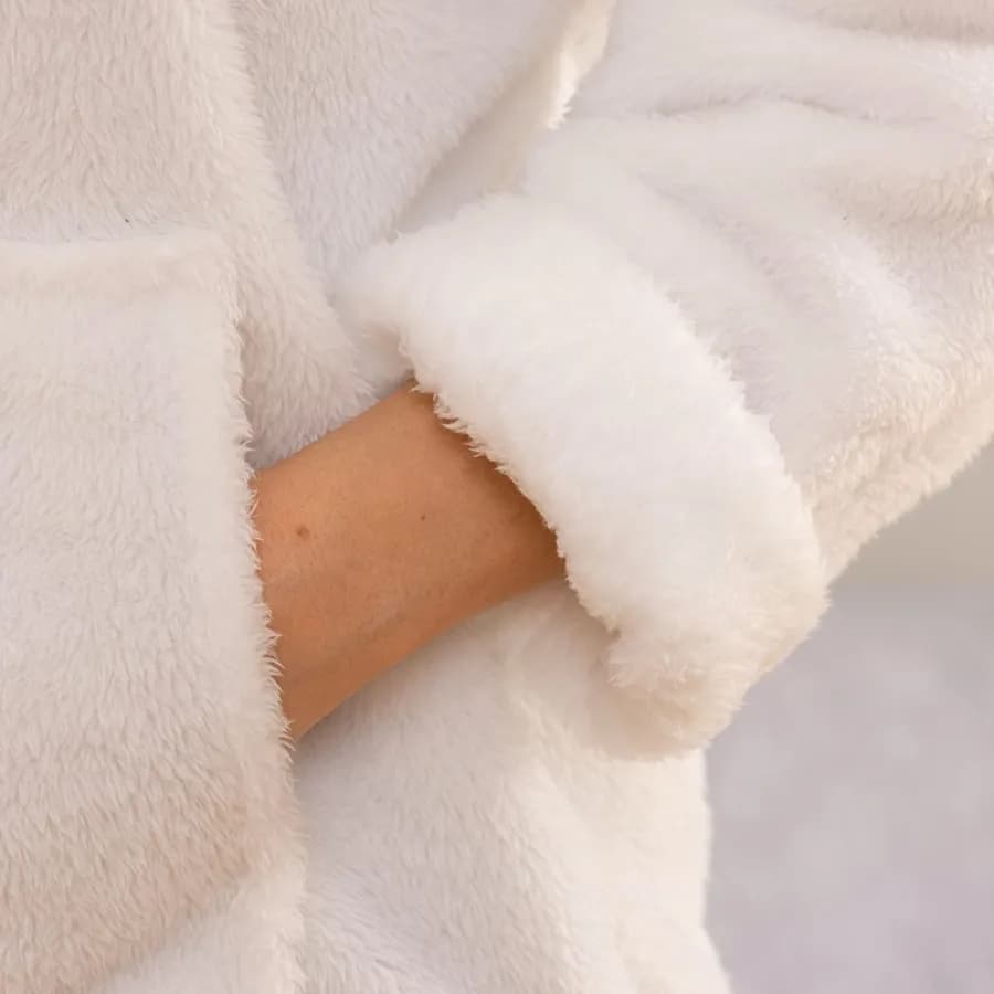 Coperta con cappuccio 70x106h cm in velluto bianco