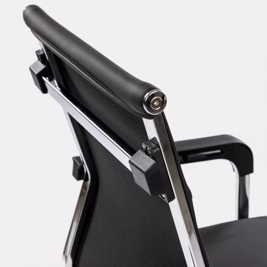 Set 2 poltrone da ufficio in similpelle nero con struttura a slitta cromo - Senior