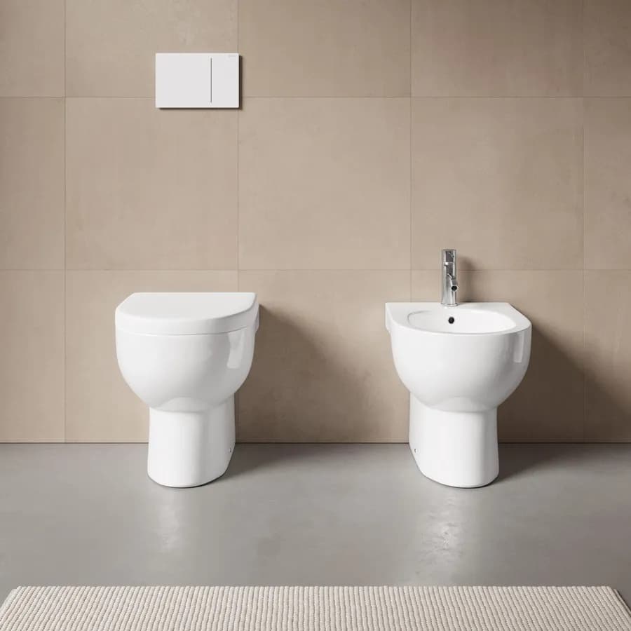 Coppia di sanitari filomuro in ceramica rimless con copriwc softclose - Clear