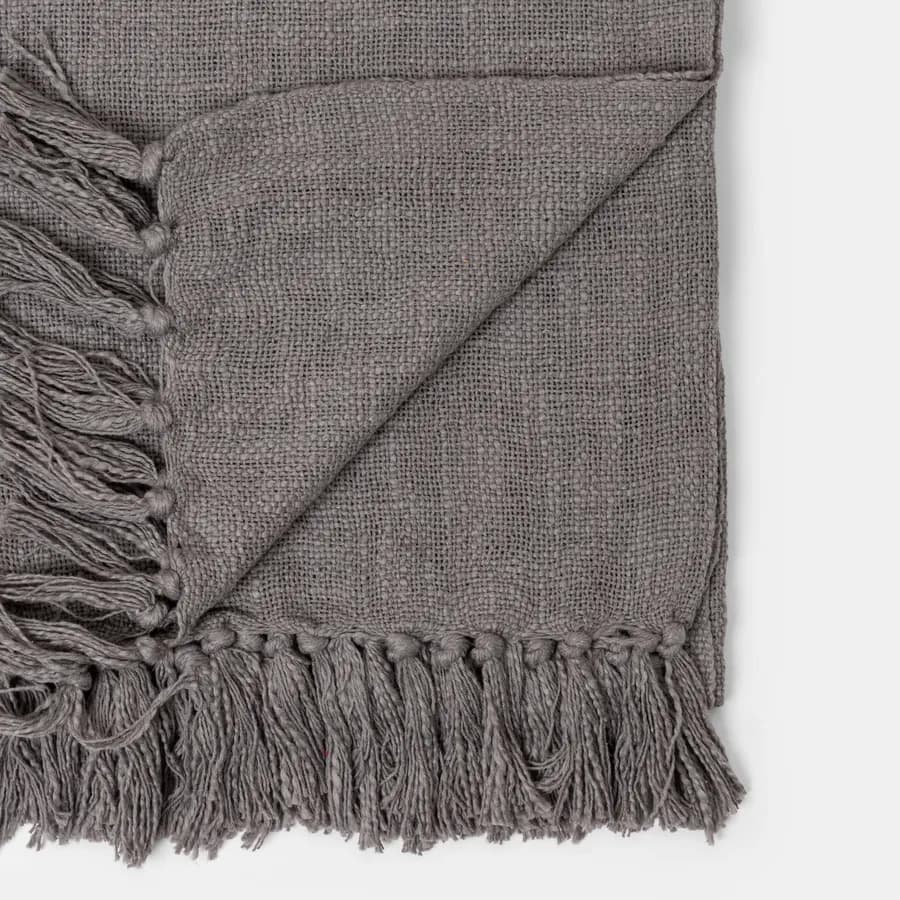 Copriletto 130x170 cm in cotone grigio chiaro con frange