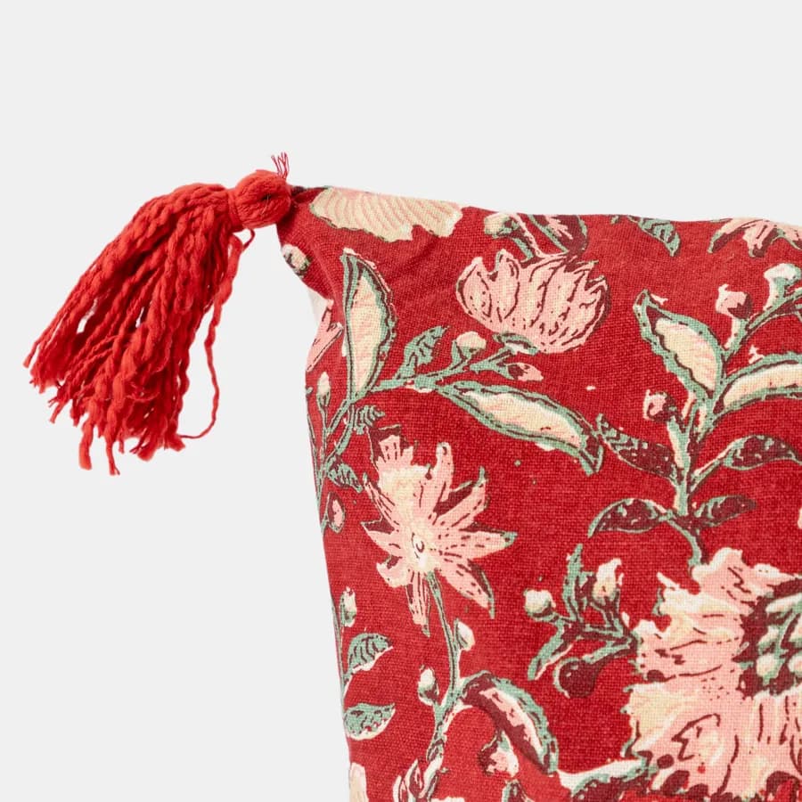 Cuscino 50x30 cm rosso in cotone a fantasia con nappine
