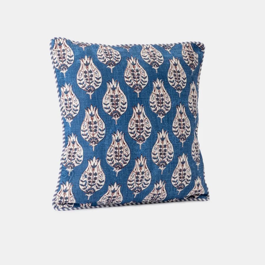 Cuscino sfoderabile 45x45 blu in cotone a fantasia con bordino