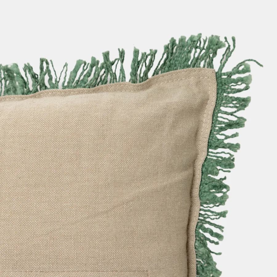 Cuscino sfoderabile 45x45 verde in bouclé con frange