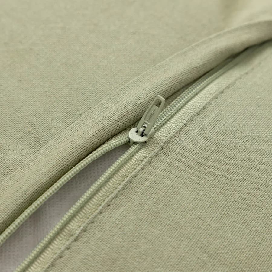 Cuscino sfoderabile 50x30 cm verde salvia in cotone a righe con volant