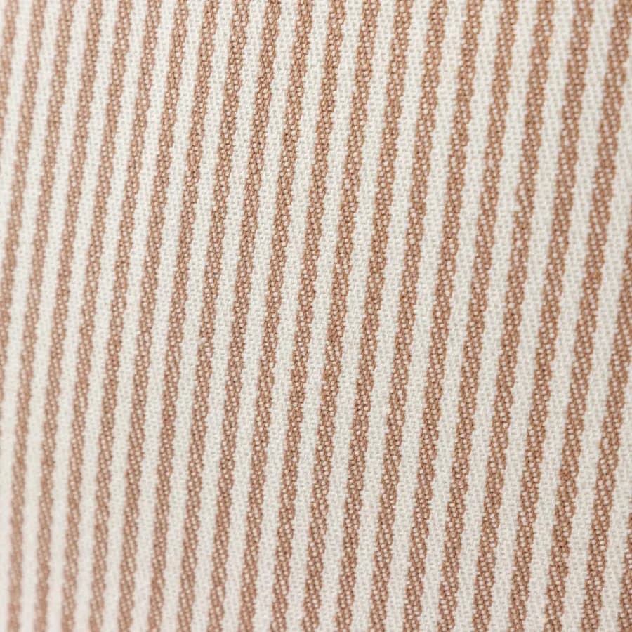 Cuscino sfoderabile 50x30 cm cappuccino in cotone a righe con volant