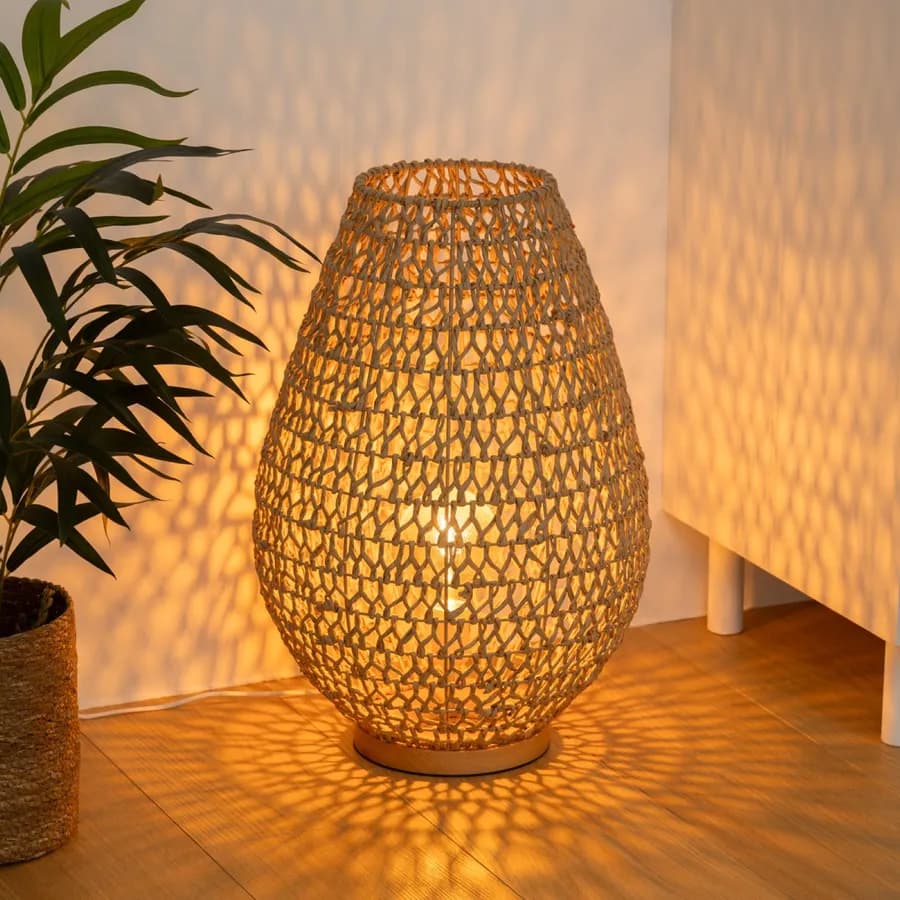Lampada da tavolo 55h cm intrecciata in corda beige con base in legno di faggio - Enrika
