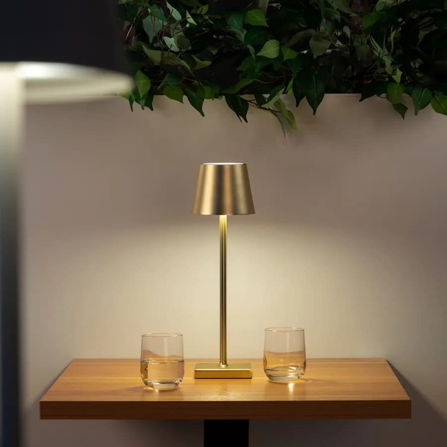 Lampada da tavolo portatile a LED 11x38h cm in alluminio oro - Mojito