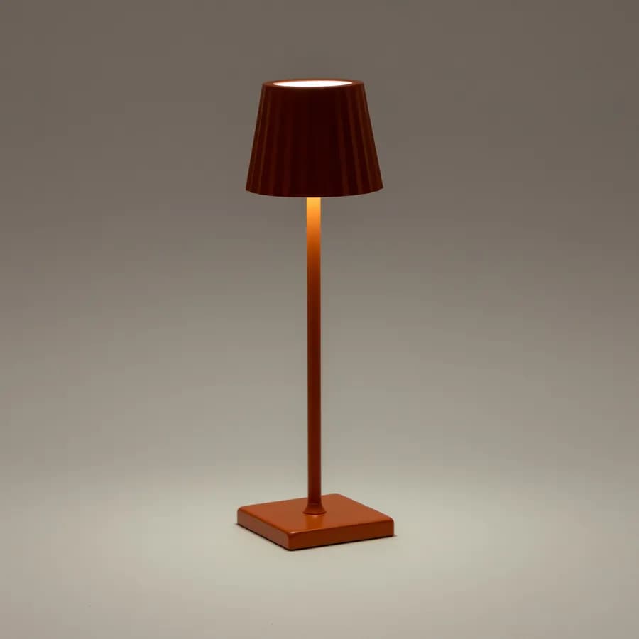Lampada da tavolo touch a LED plissettata 14x40h cm in alluminio aragosta - Isobel