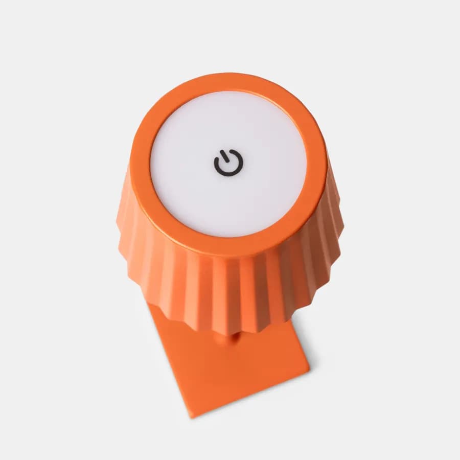 Lampada da tavolo touch a LED plissettata 14x40h cm in alluminio aragosta - Isobel