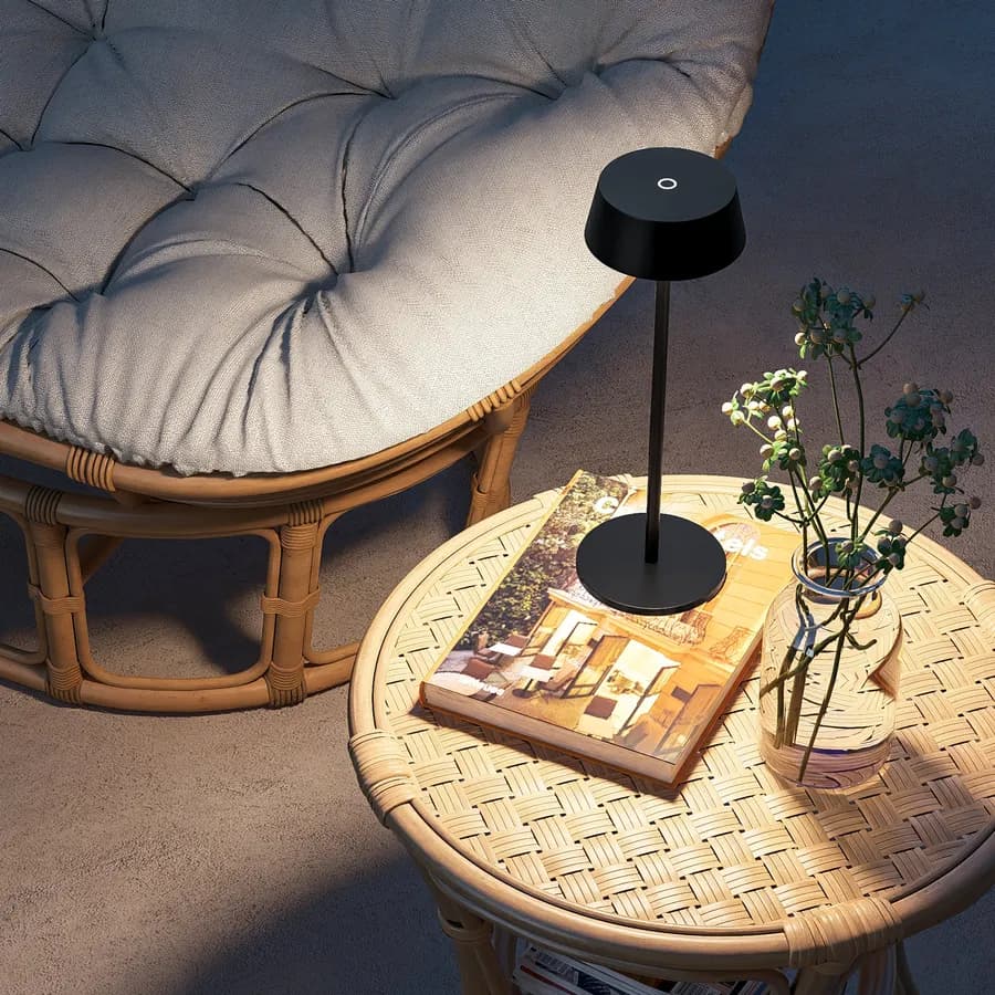 Lampada LED da tavolo portatile in alluminio nero - Daikiri