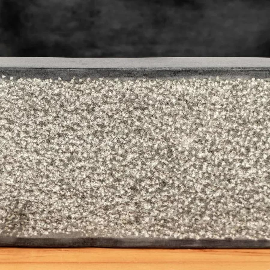Lavabo da appoggio 40x30 cm in marmo martellato nero e grigio - Artizan