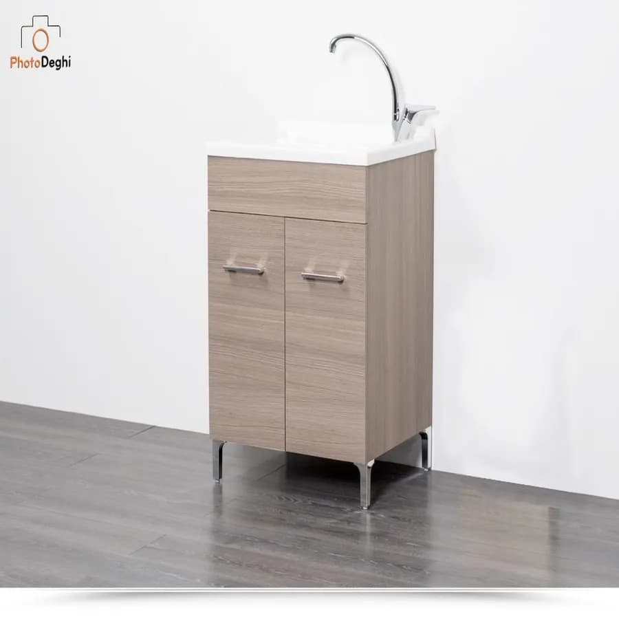 Lavatoio resina 2 ante 50x50cm in legno finitura rovere tabacco e asse lavapanni