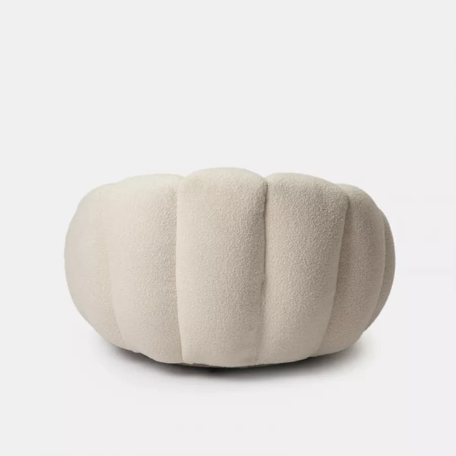 Maxi poltrona girevole a fiore bouclé panna - Silas