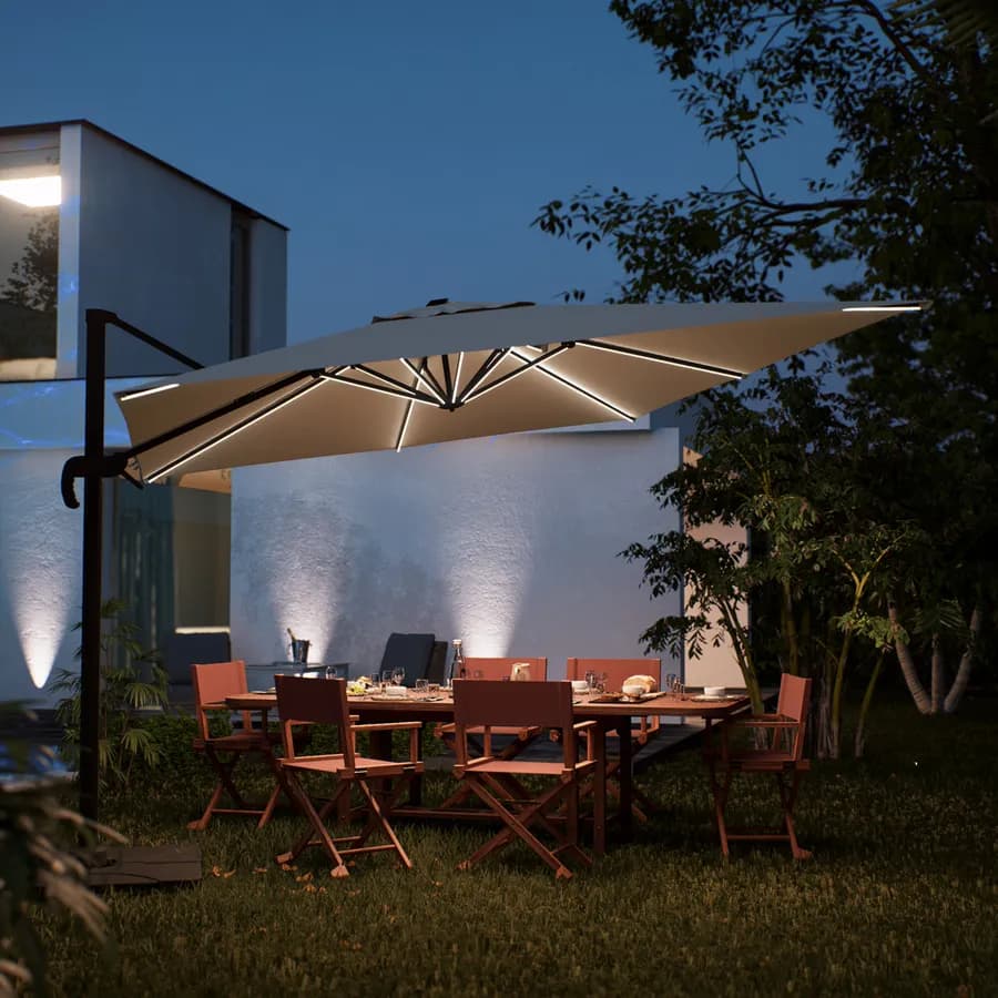 Ombrellone a luci LED con palo laterale 4x3 m e telo ecrù - Lipari