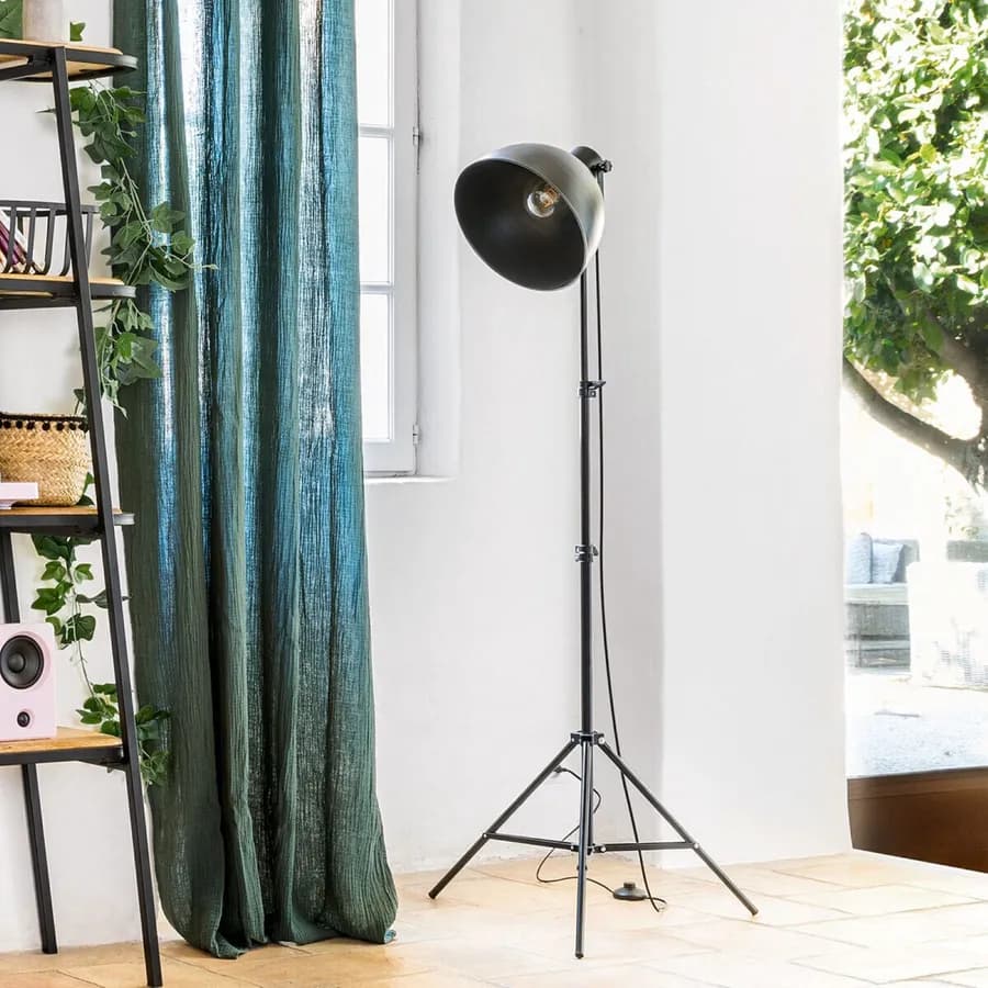 Piantana 175h cm industrial in metallo nero