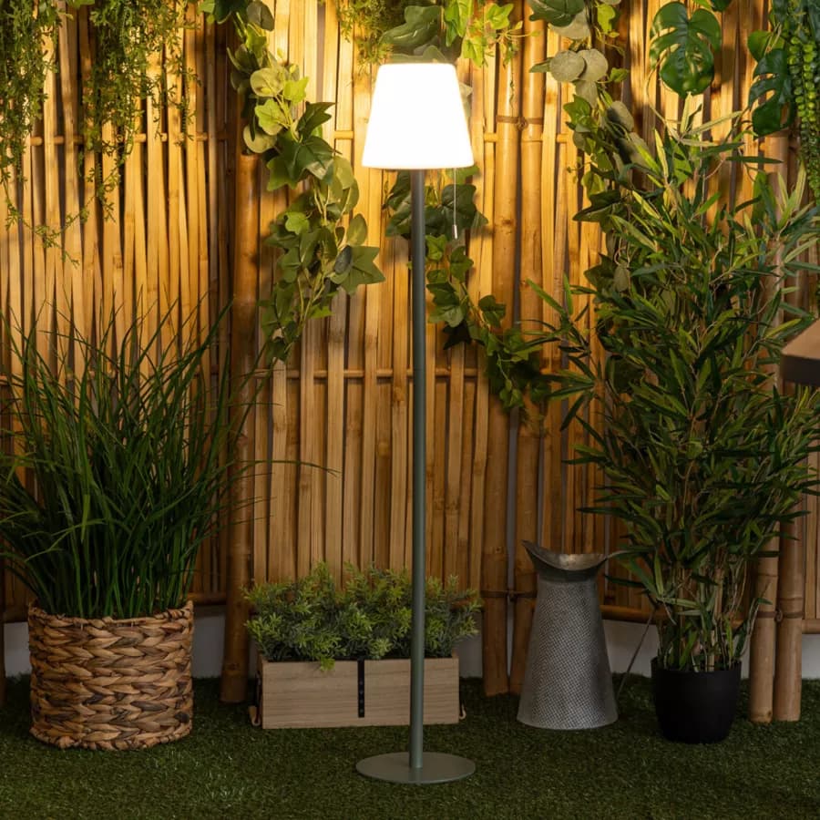 Piantana da esterno dimmerabile 108 h cm in acciaio verde con paralume in polipropilene bianco - Glame
