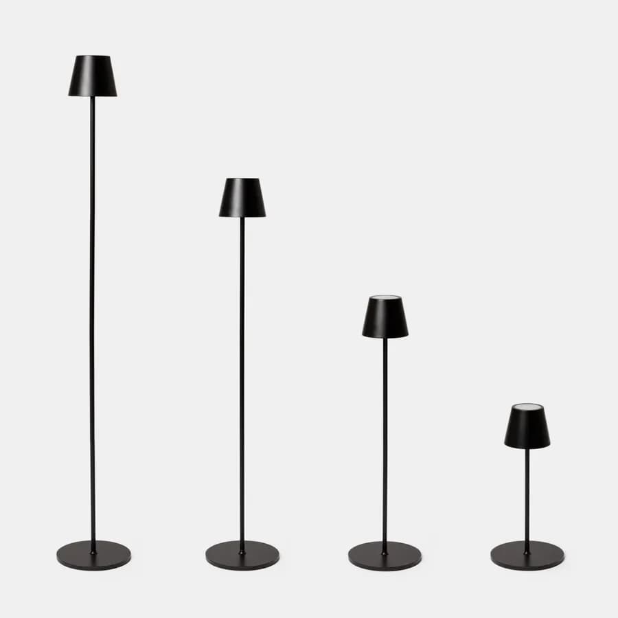 Piantana touch a LED in alluminio nero con altezza regolabile - Classic