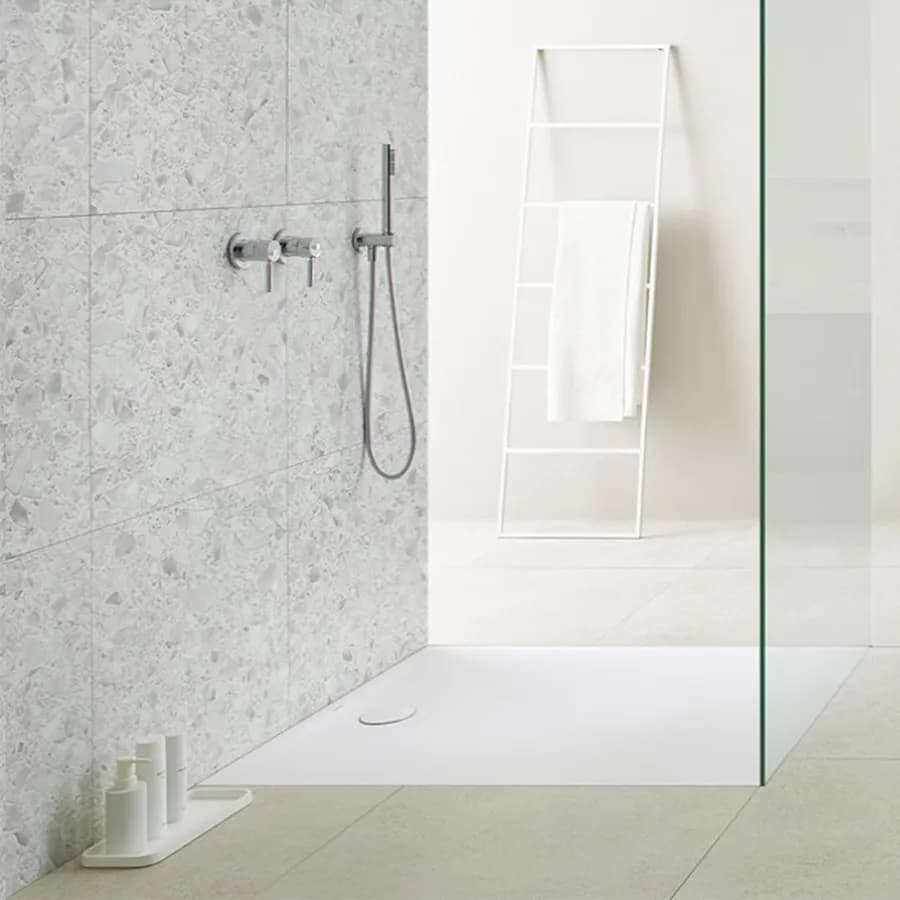 Piatto doccia 100x100 cm bianco satinato Serie Olona - Geberit