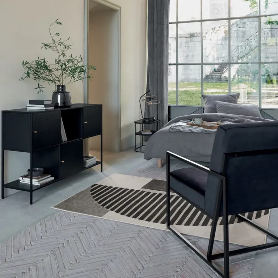 Poltrona 63x84h cm in velluto nero e metallo - Genda