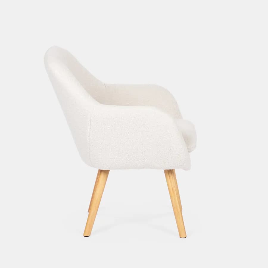 Poltrona in tessuto teddy bianco con gambe in legno - Yisa