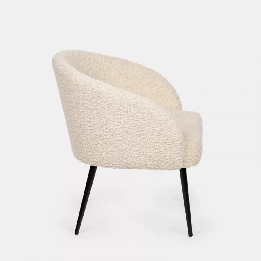 Poltrona bianca in tessuto teddy con gambe in metallo nere - Blanche