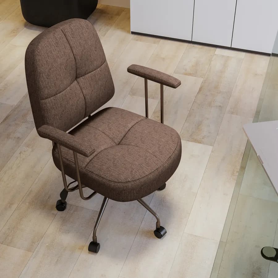 Poltrona girevole da ufficio imbottita in tessuto cacao con base in bronzo satinato - Sirva