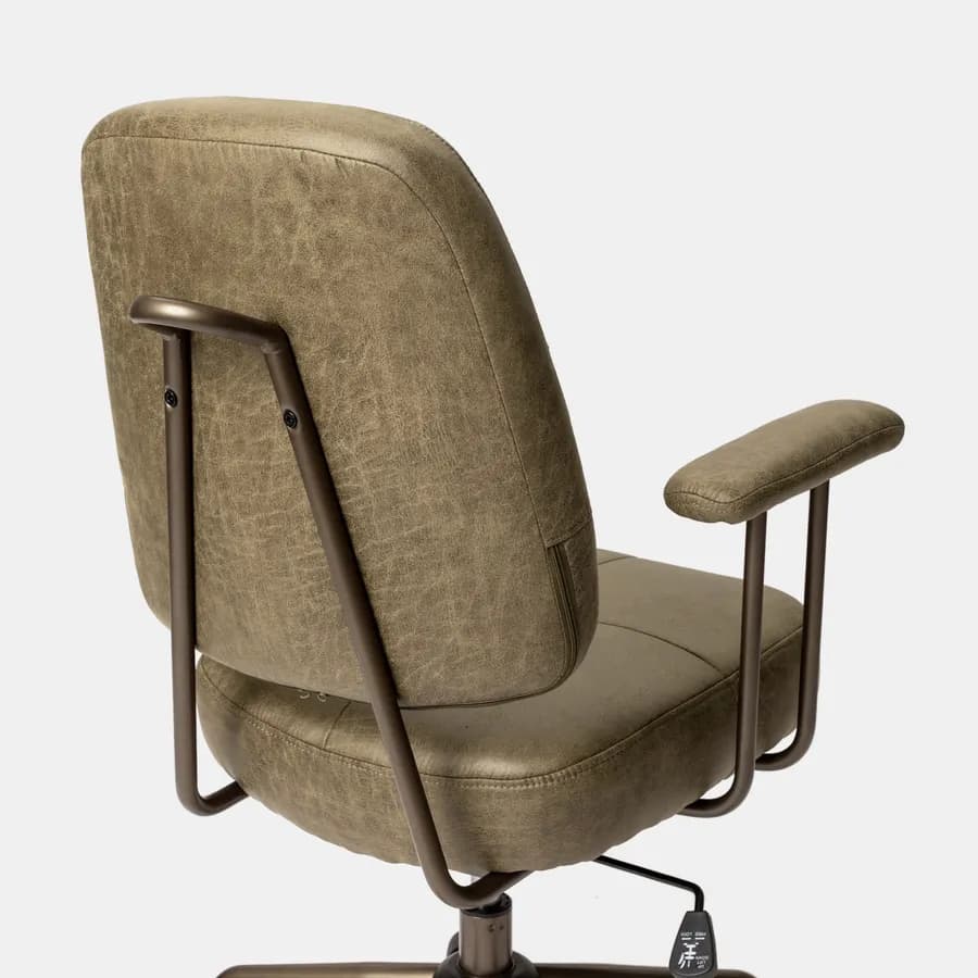 Poltrona girevole da ufficio in tessuto scamosciato verde scuro con base in bronzo satinato - Sirva