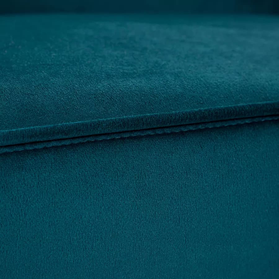 Poltrona in velluto blu petrolio con gambe in legno - Elenor