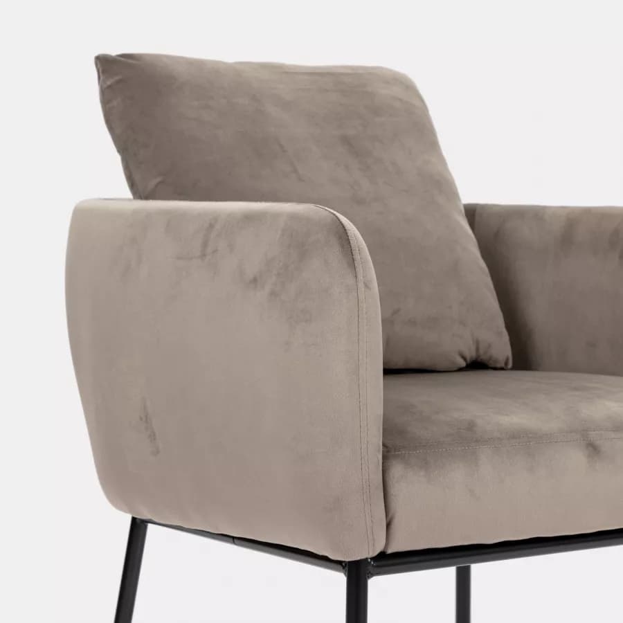Poltrona in velluto grigio fumo con braccioli - Mallory