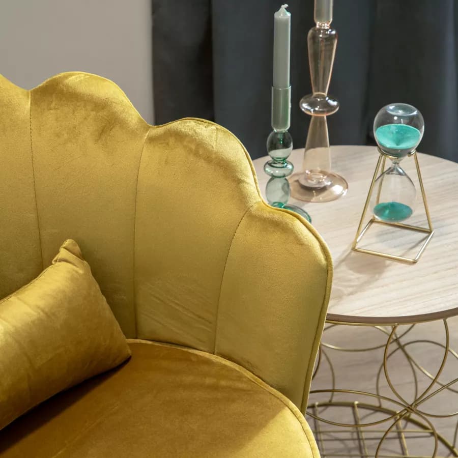 Poltrona in velluto giallo ocra con gambe oro - Oden