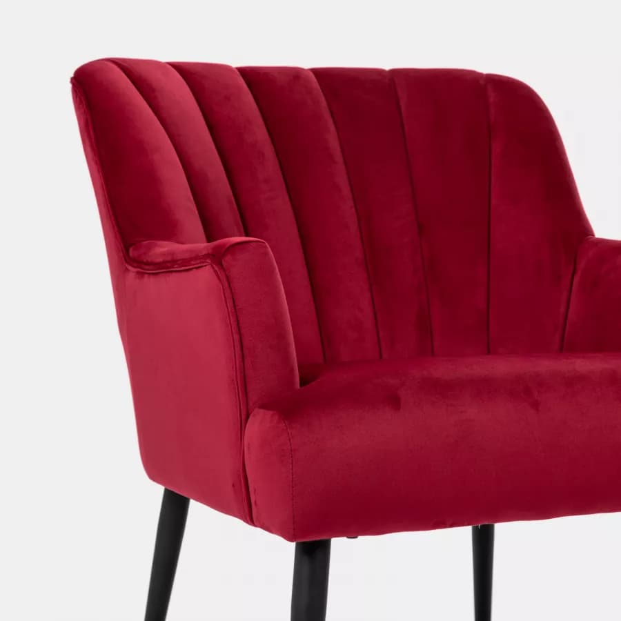 Poltroncina in velluto rosso vino con gambe nere - Barone