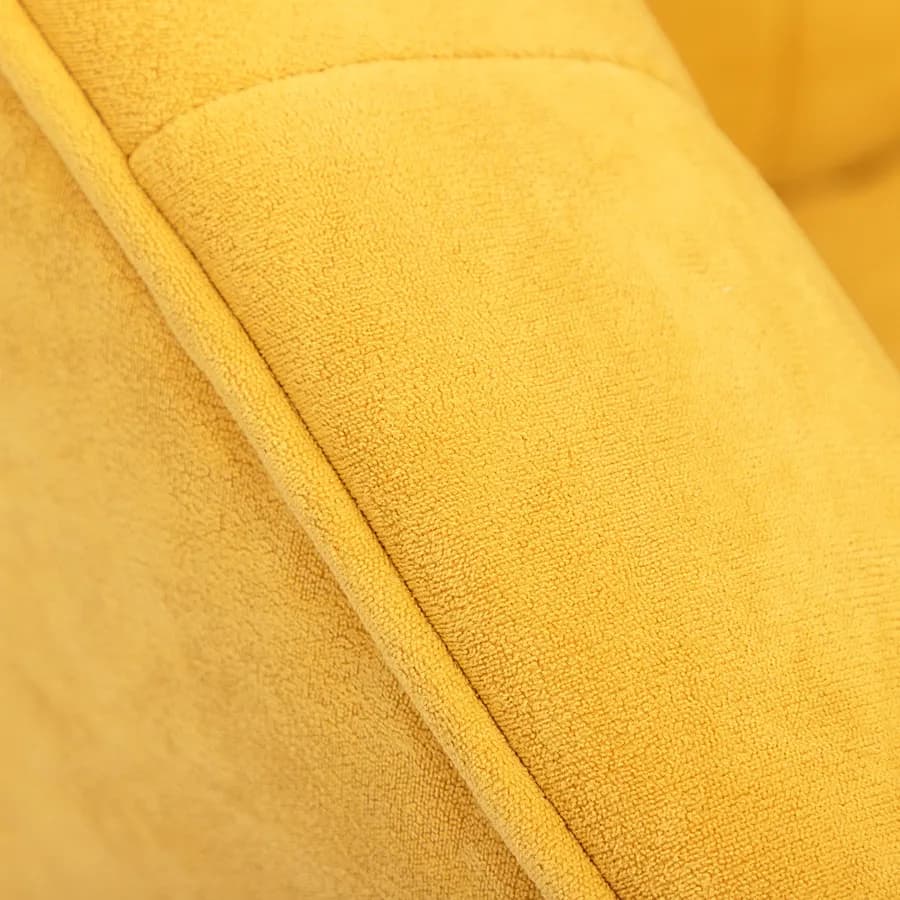 Poltrona in velluto giallo ocra con gambe effetto legno - Fable