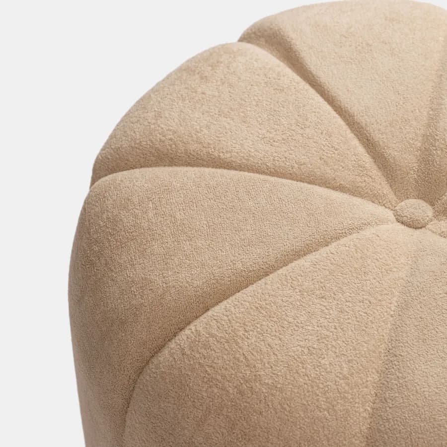 Pouf 45x40h cm in tessuto micro teddy beige a forma di fiore - Priscilla