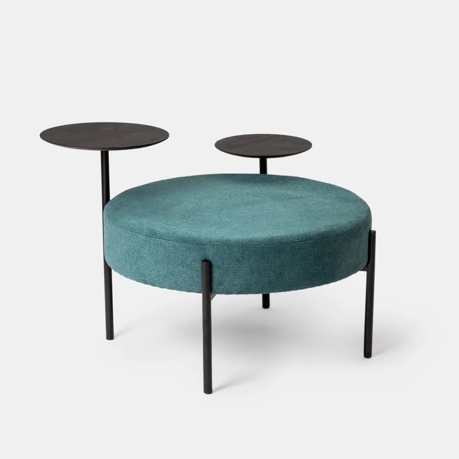 Pouf rotondo 78 cm in maglia petrolio con due tavolini effetto legno nero - Farel