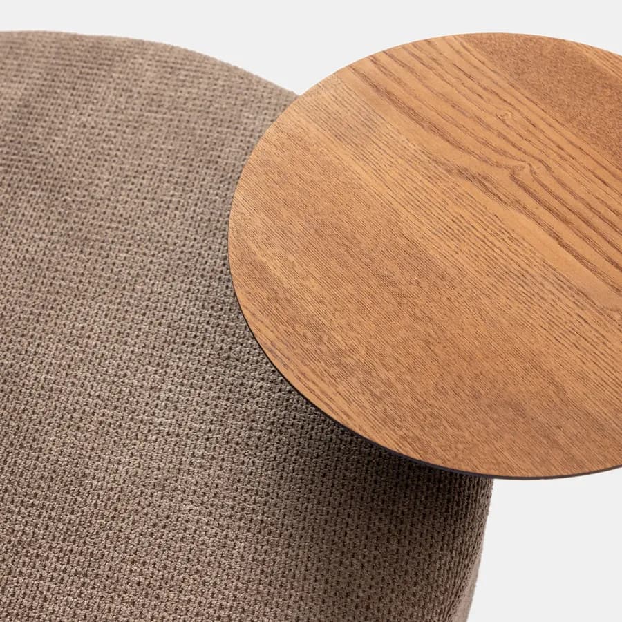 Pouf rotondo 64 cm in maglia tortora con tavolino effetto legno - Farel