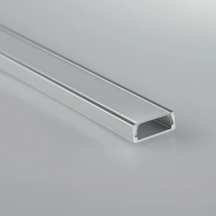 Profilo installazione a superficie 200x1,2 cm in alluminio silver con diffusore opale - Syro