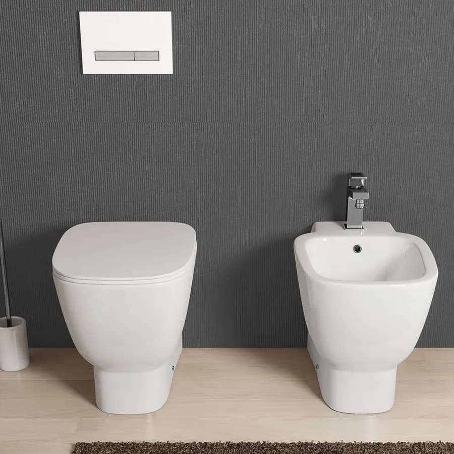 Sanitari filo muro ceramica completi di sedile antiurto soft-close - Kumo