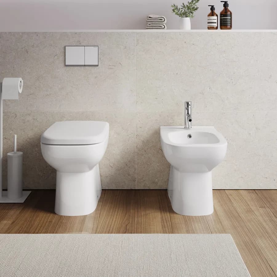 Sanitari in ceramica filomuro wc e bidet con copriwc softclose - Proven