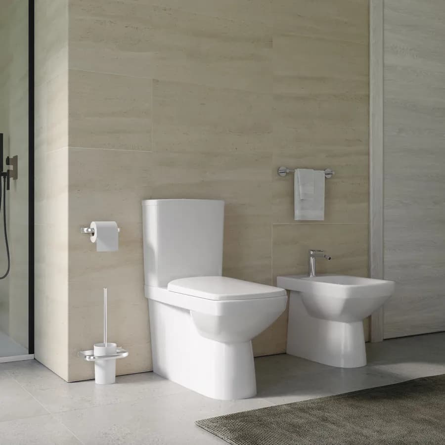 Sanitari monoblocco a cacciata rimfree allaccio laterale Serie Selnova Square - Geberit