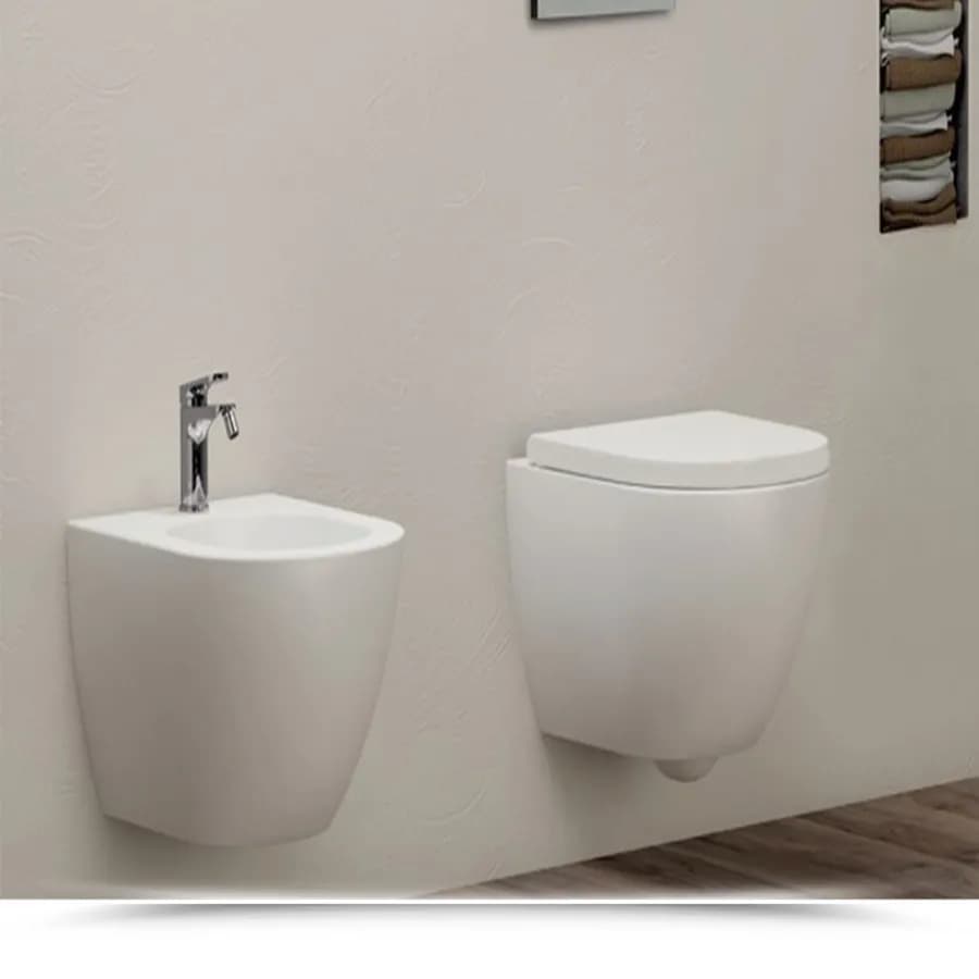 Sanitari Azzurra Comoda sospesi in ceramica senza brida e con copri wc