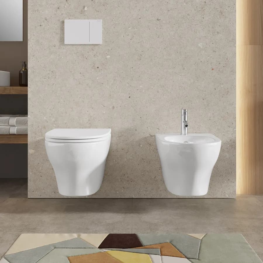Sanitari sospesi in ceramica bianca con sedile copriwc slim soft-close